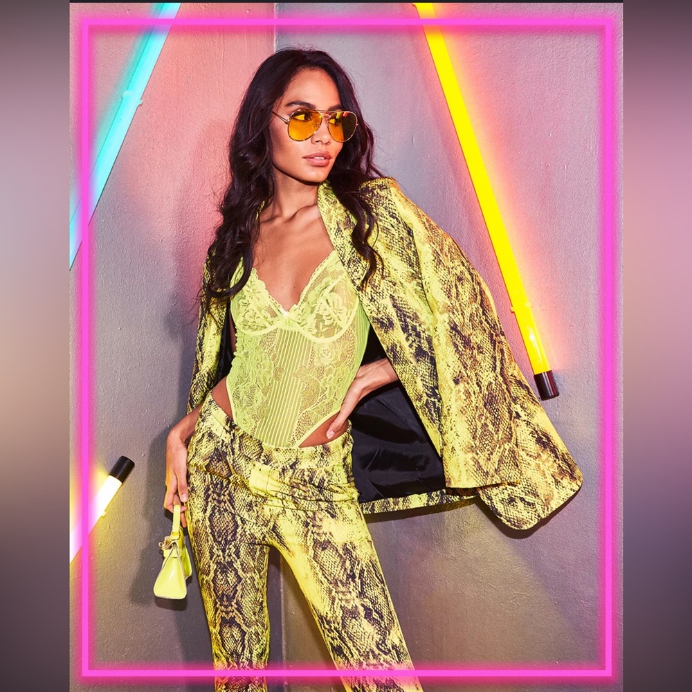 MISSY EMPIRE SET 2Pcs Yellow Snake Print Suit with pant with blazer.